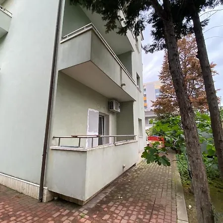 Garden Casa de hóspedes Durrës