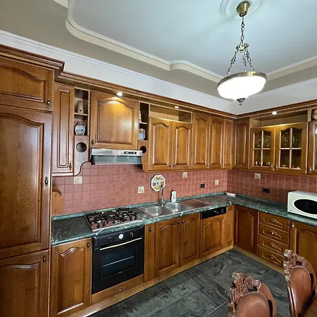 Garden Gæstehus Durrës