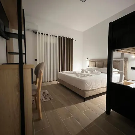 Garden Gæstehus Durrës