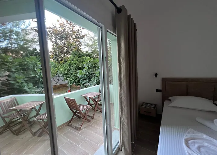 Garden 3*