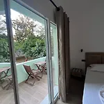 Garden 3*