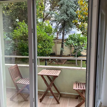 게스트하우스 Garden Durrës