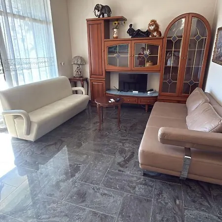 Garden Πανσιόν 3*
